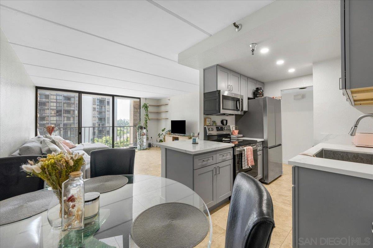 1333 8th Ave 403