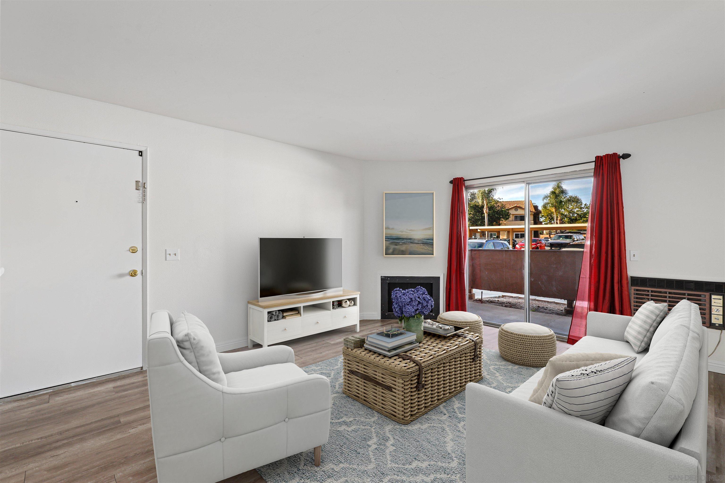 214 Woodland Pkwy 101