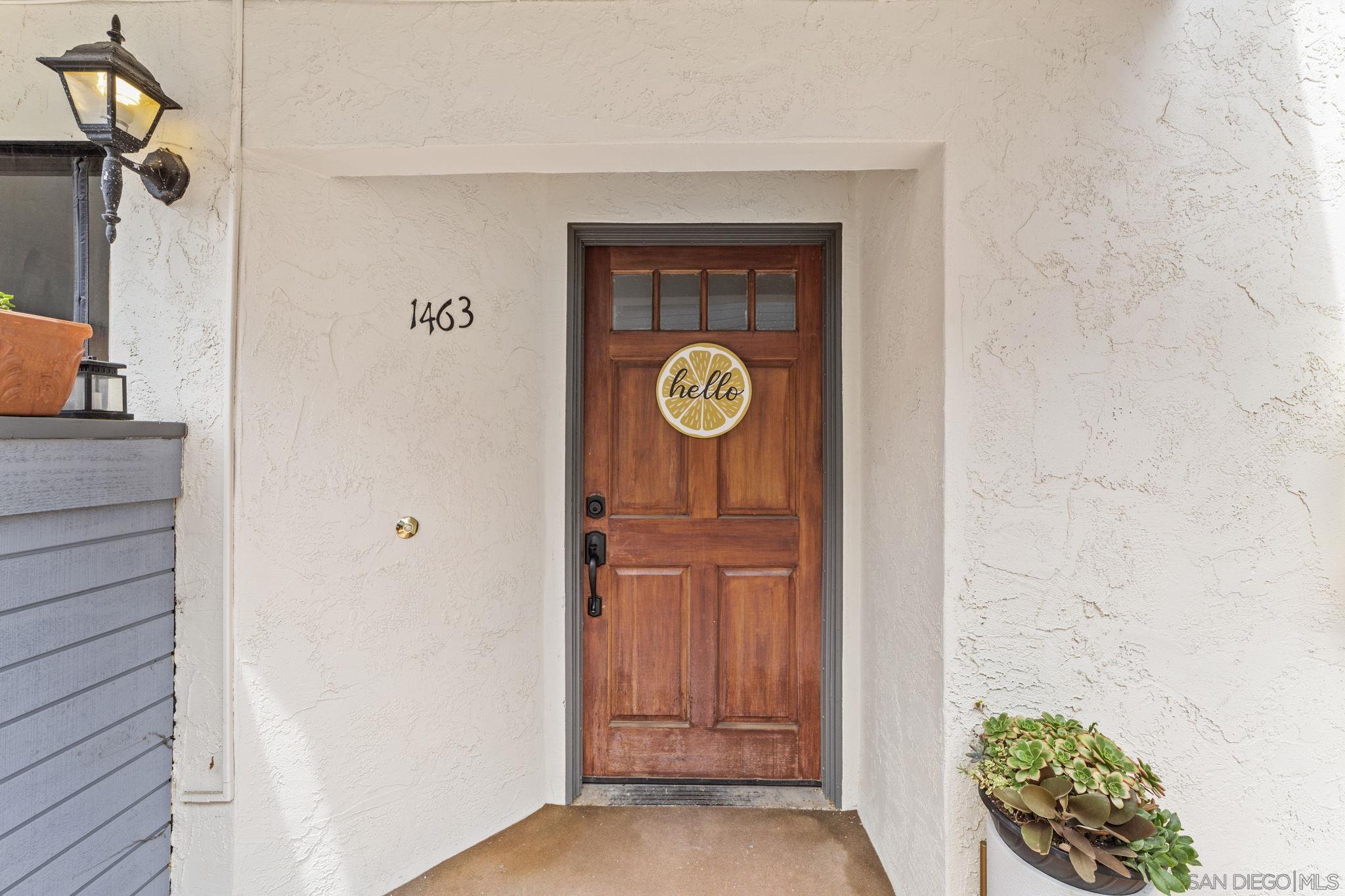 1463  Hemlock Avenue