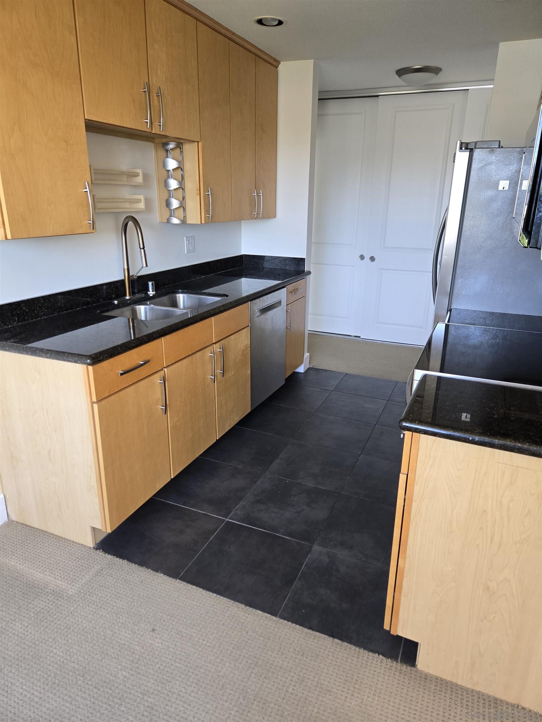 836 W Pennsylvania Ave 216