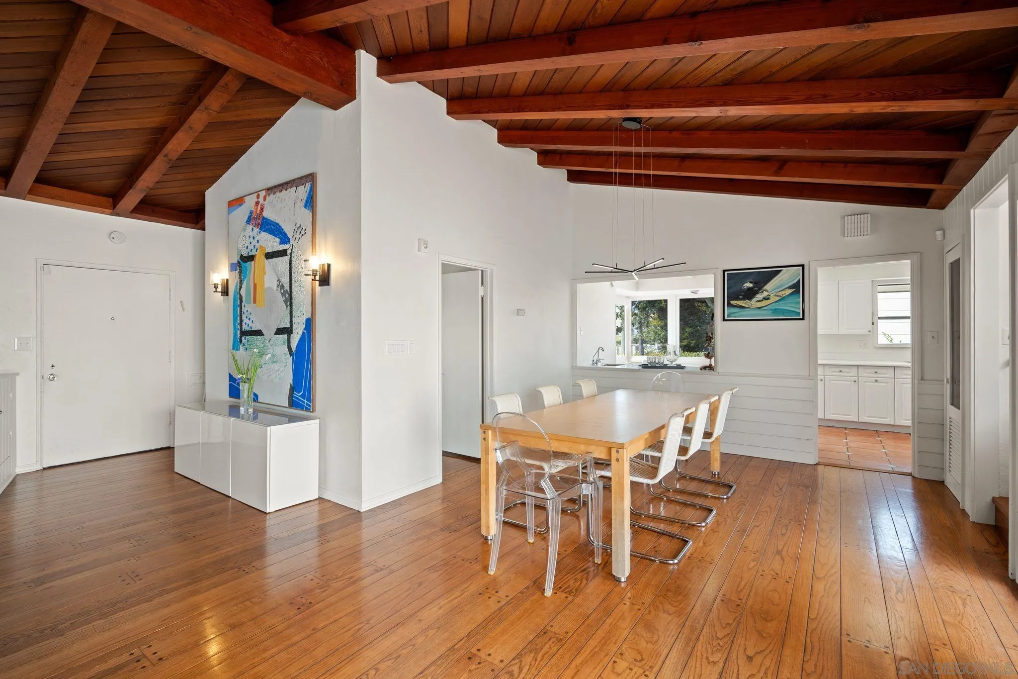 La Jolla, California 92037, United States, 5 Bedrooms Bedrooms, ,5 BathroomsBathrooms,Residential,Pending,161170