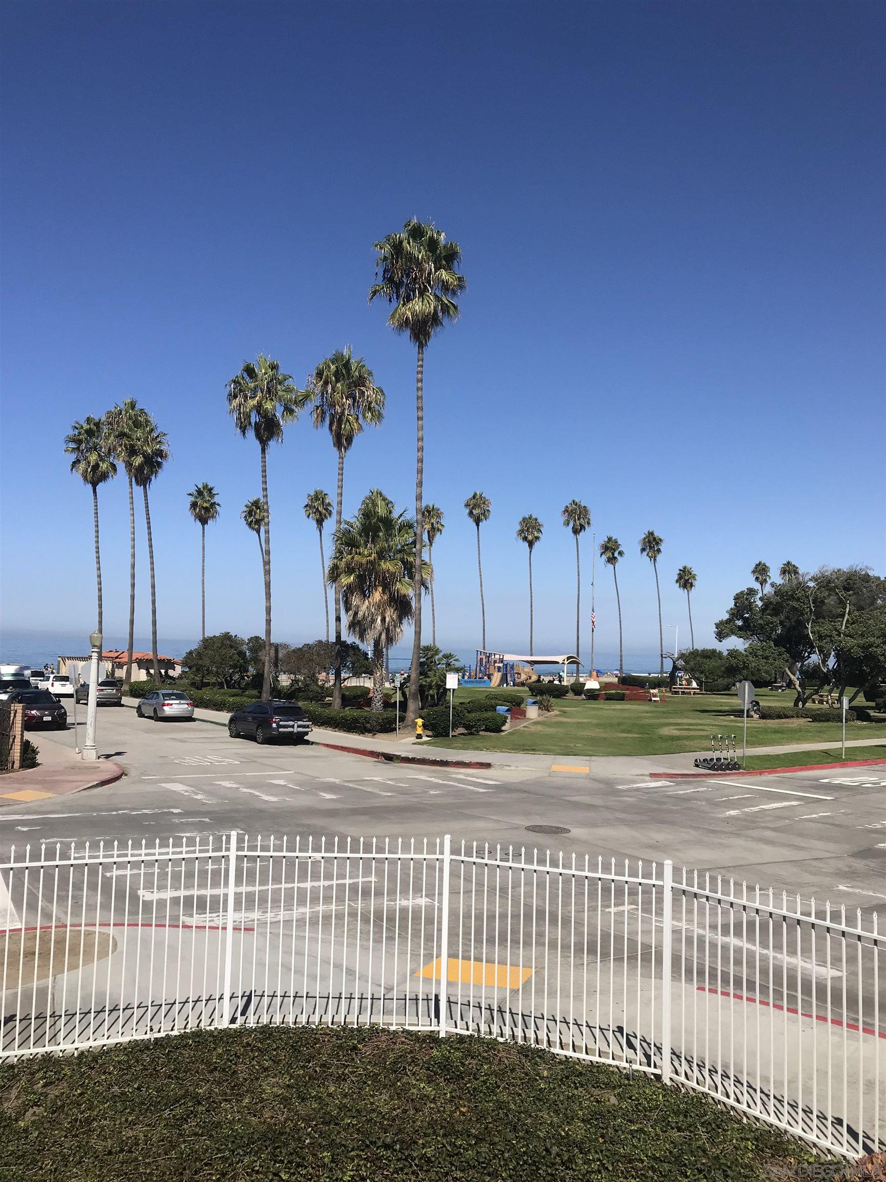 8153 Camino Del Oro