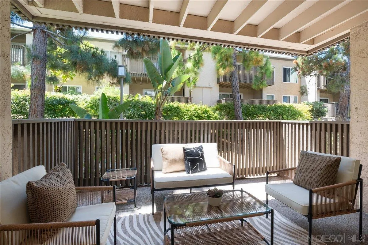 La Jolla, California 92037, United States, 1 Bedroom Bedrooms, ,1 BathroomBathrooms,Residential,Pending,157527