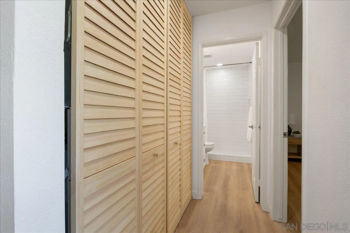 La Jolla, California 92037, United States, 1 Bedroom Bedrooms, ,1 BathroomBathrooms,Residential,Pending,157527