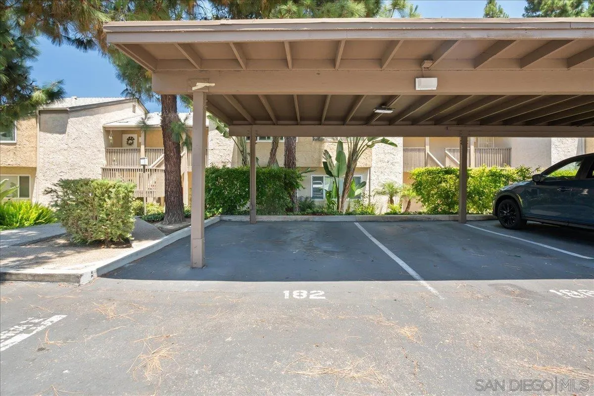 La Jolla, California 92037, United States, 1 Bedroom Bedrooms, ,1 BathroomBathrooms,Residential,Pending,157527