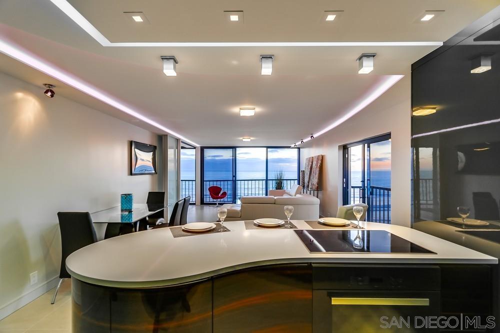 4767 Ocean Blvd 712