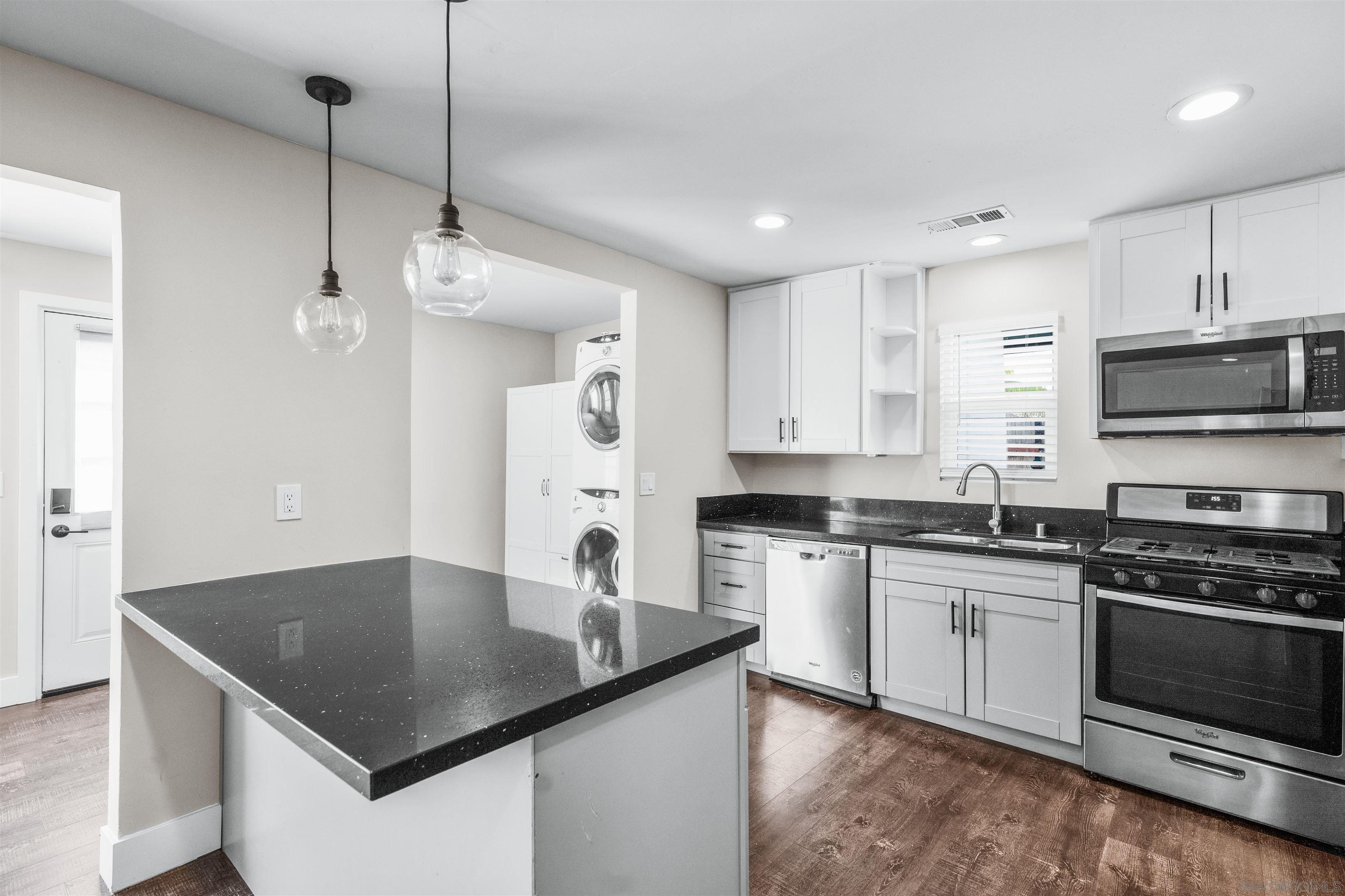3660-62 Marlborough