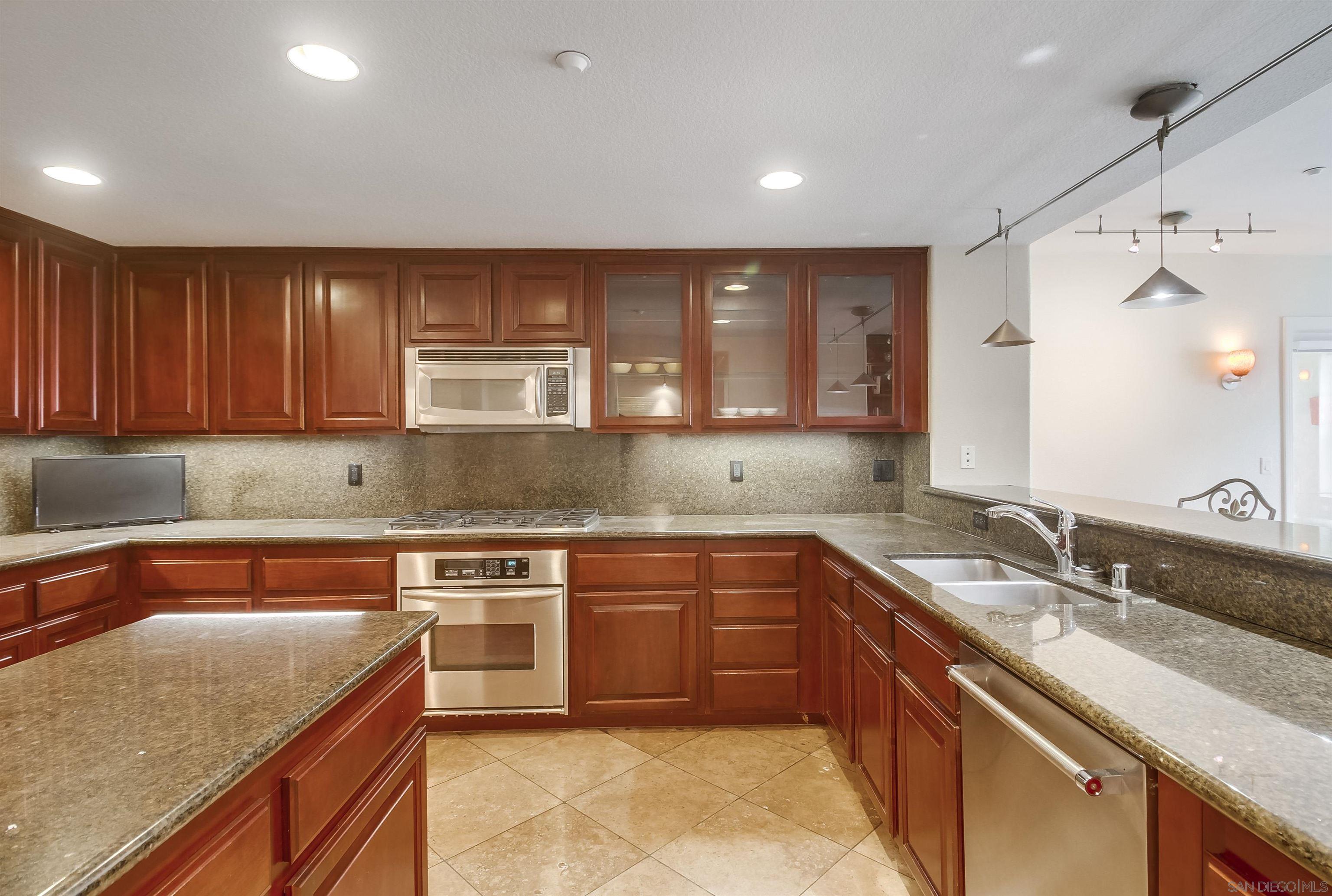 301 W G Street 322