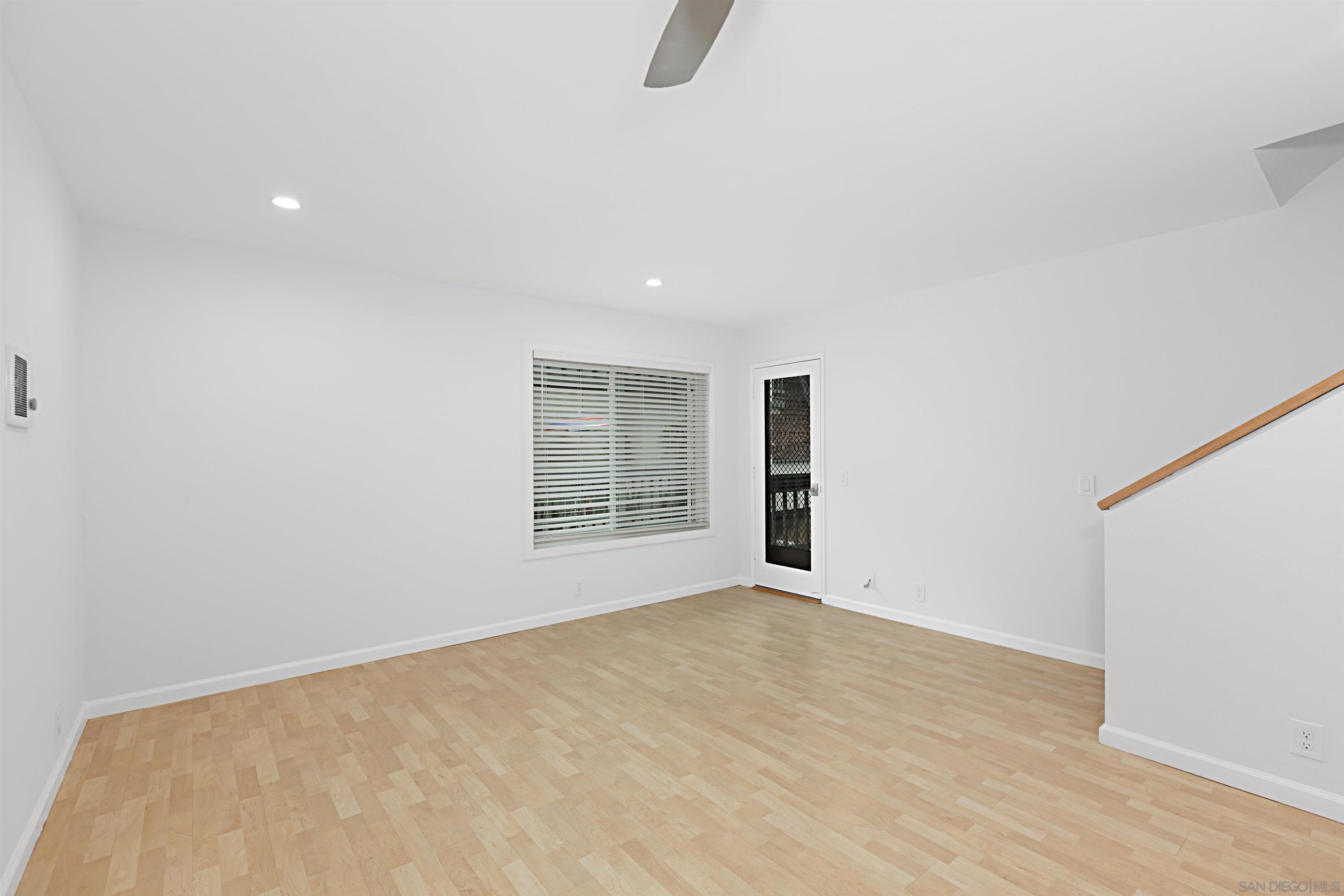 7016 Park Mesa Way 23