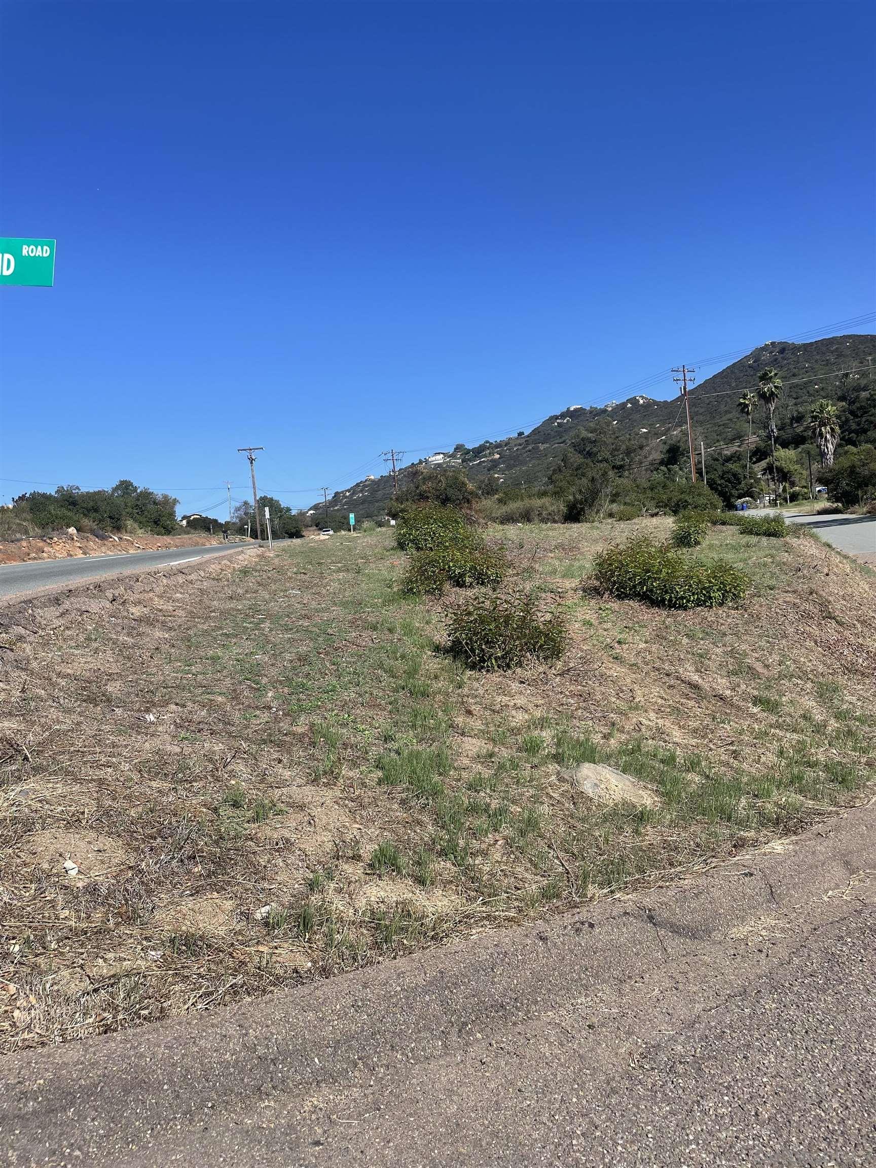 000 La Cresta Rd 2
