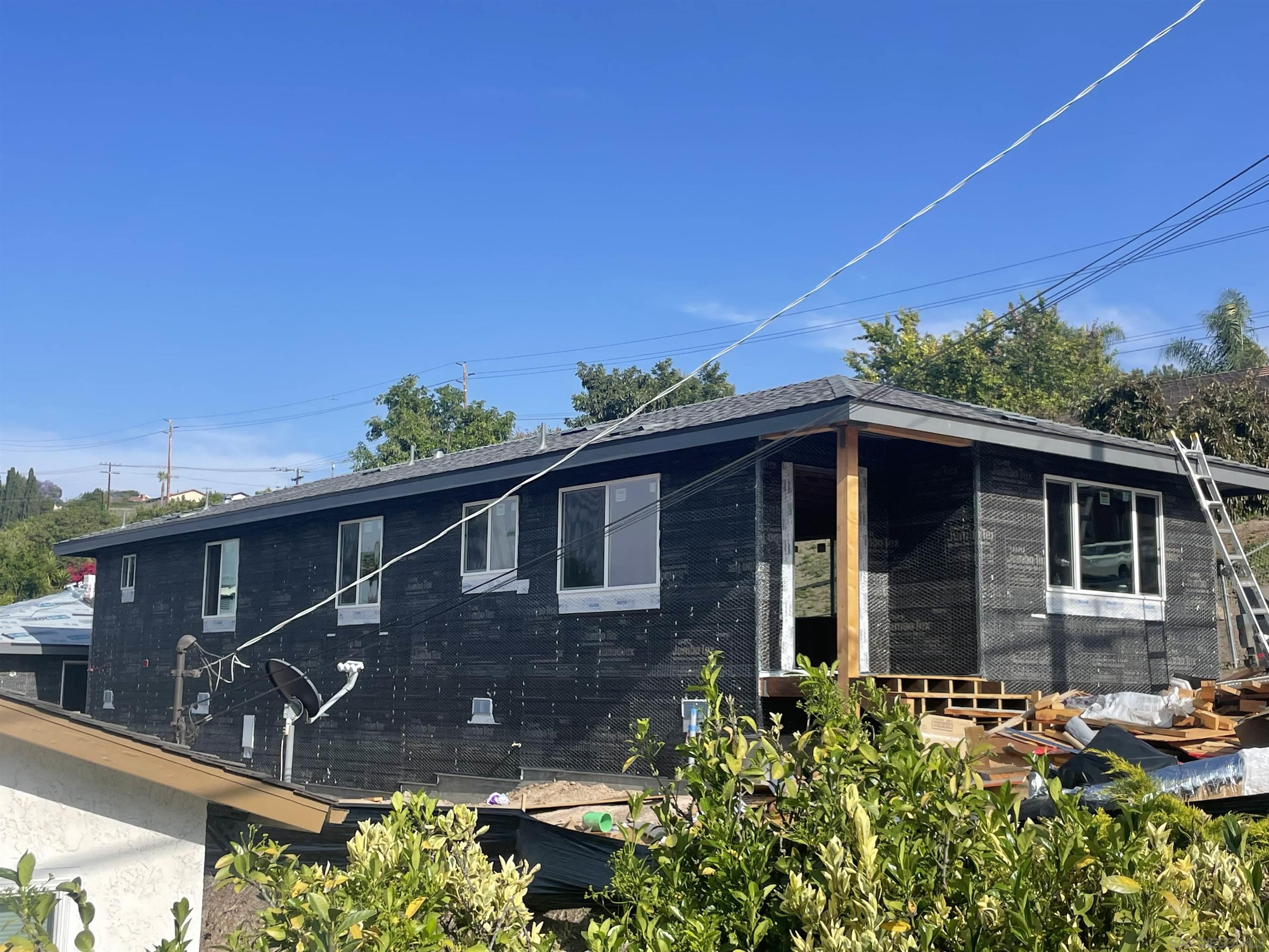 3335-37 S Barcelona St.