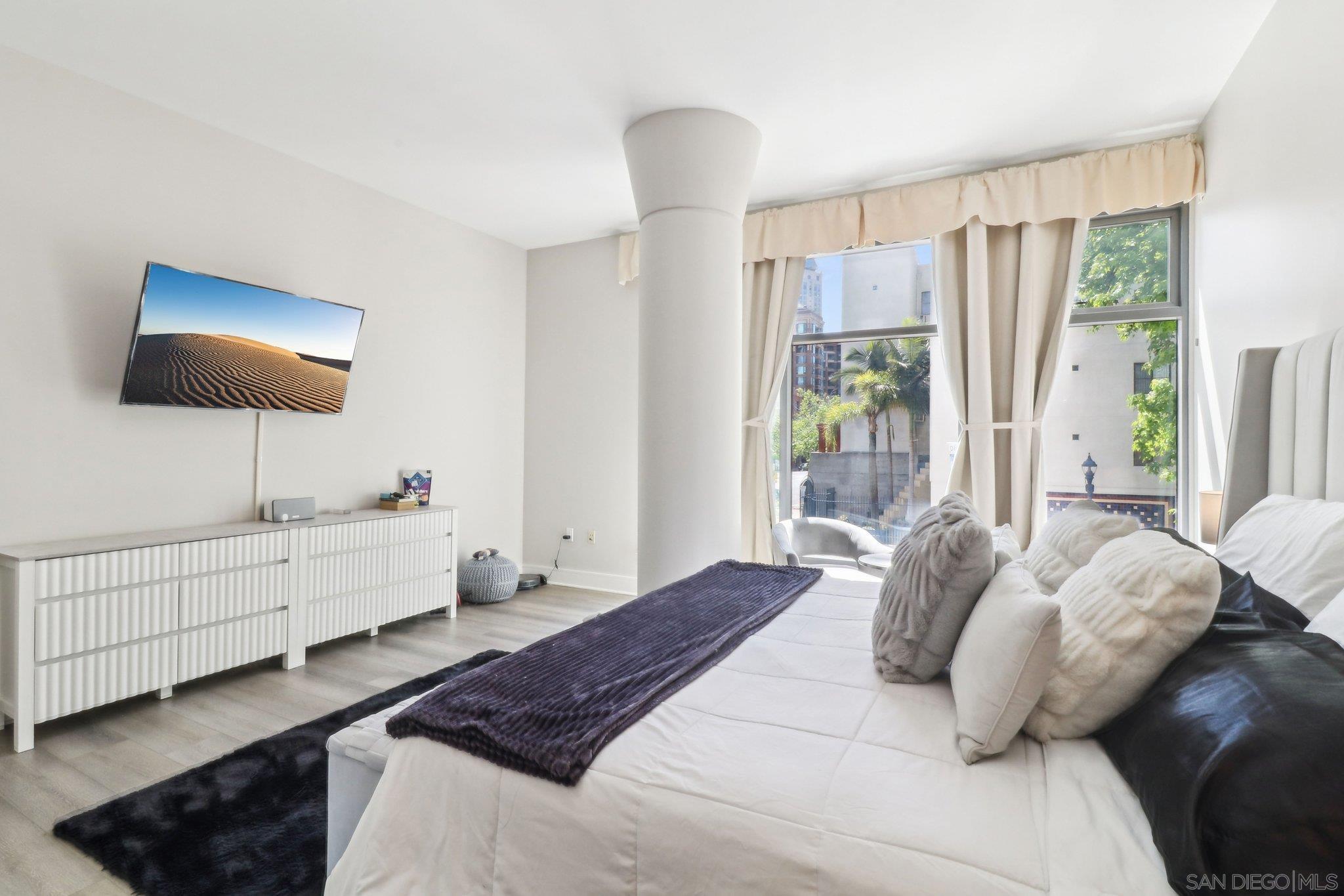 645 Front St 104