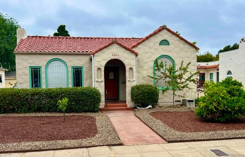4880  Biona Drive San Diego CA 92116