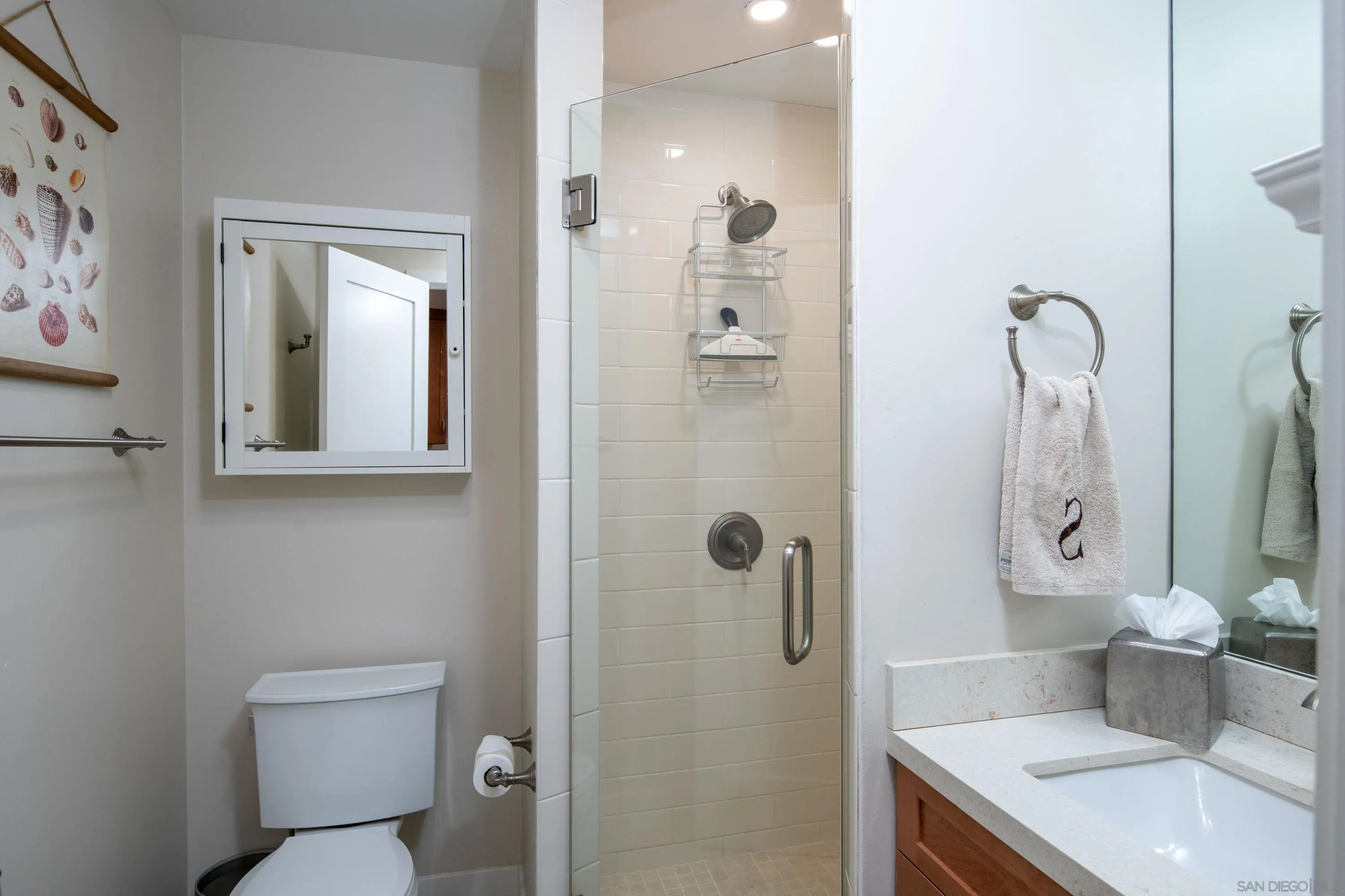 La Jolla, California 92037, United States, 3 Bedrooms Bedrooms, ,5 BathroomsBathrooms,Residential,Active,79274