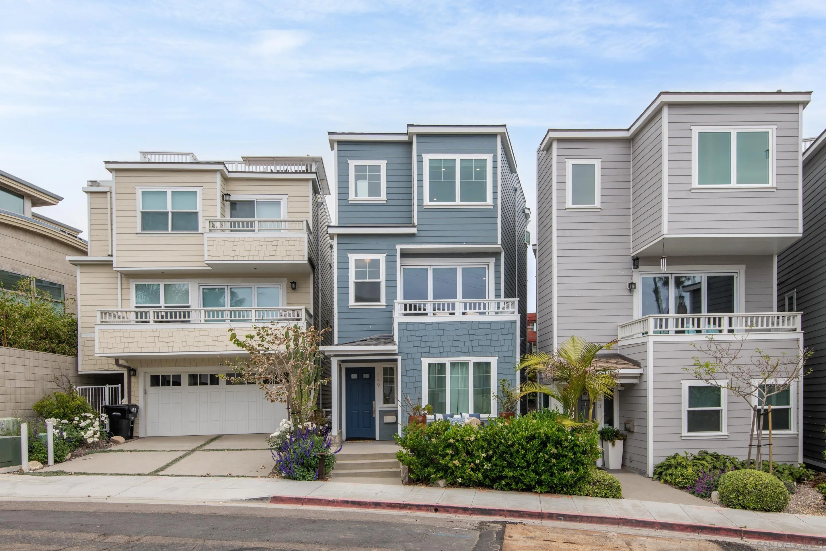 La Jolla, California 92037, United States, 3 Bedrooms Bedrooms, ,5 BathroomsBathrooms,Residential,Active,79274