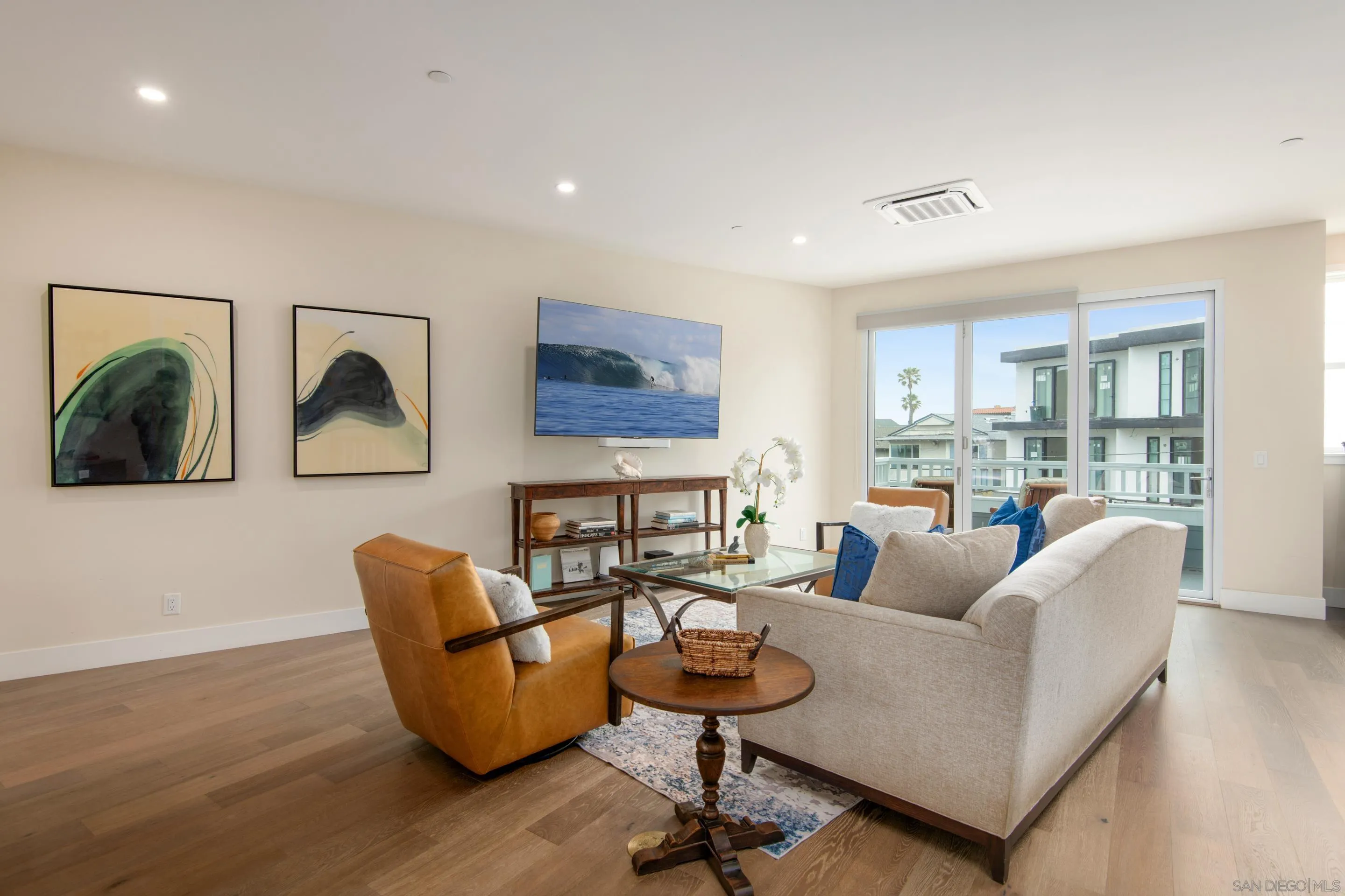 La Jolla, California 92037, United States, 3 Bedrooms Bedrooms, ,5 BathroomsBathrooms,Residential,Active,79274