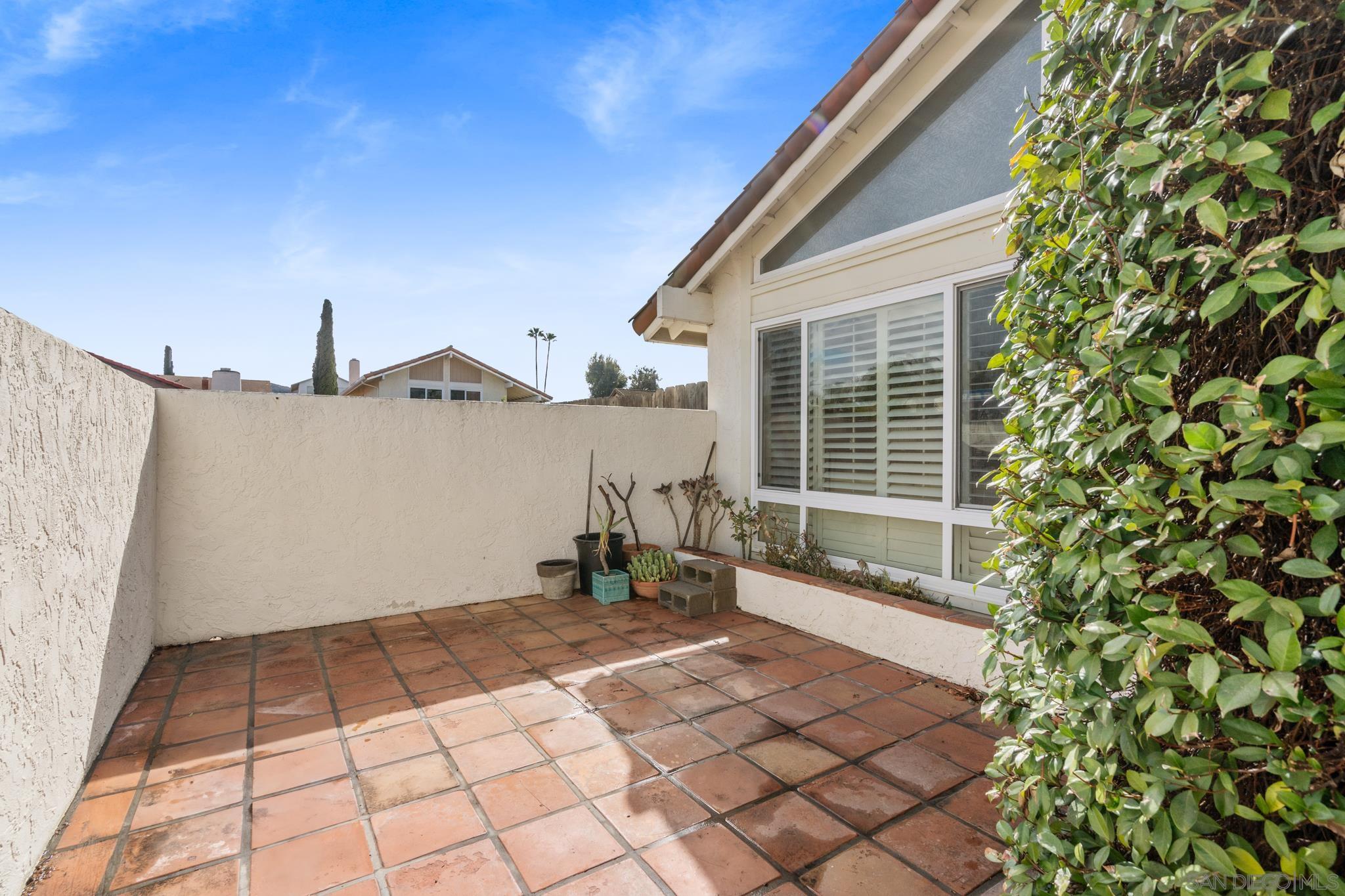 16934 Manresa Ct