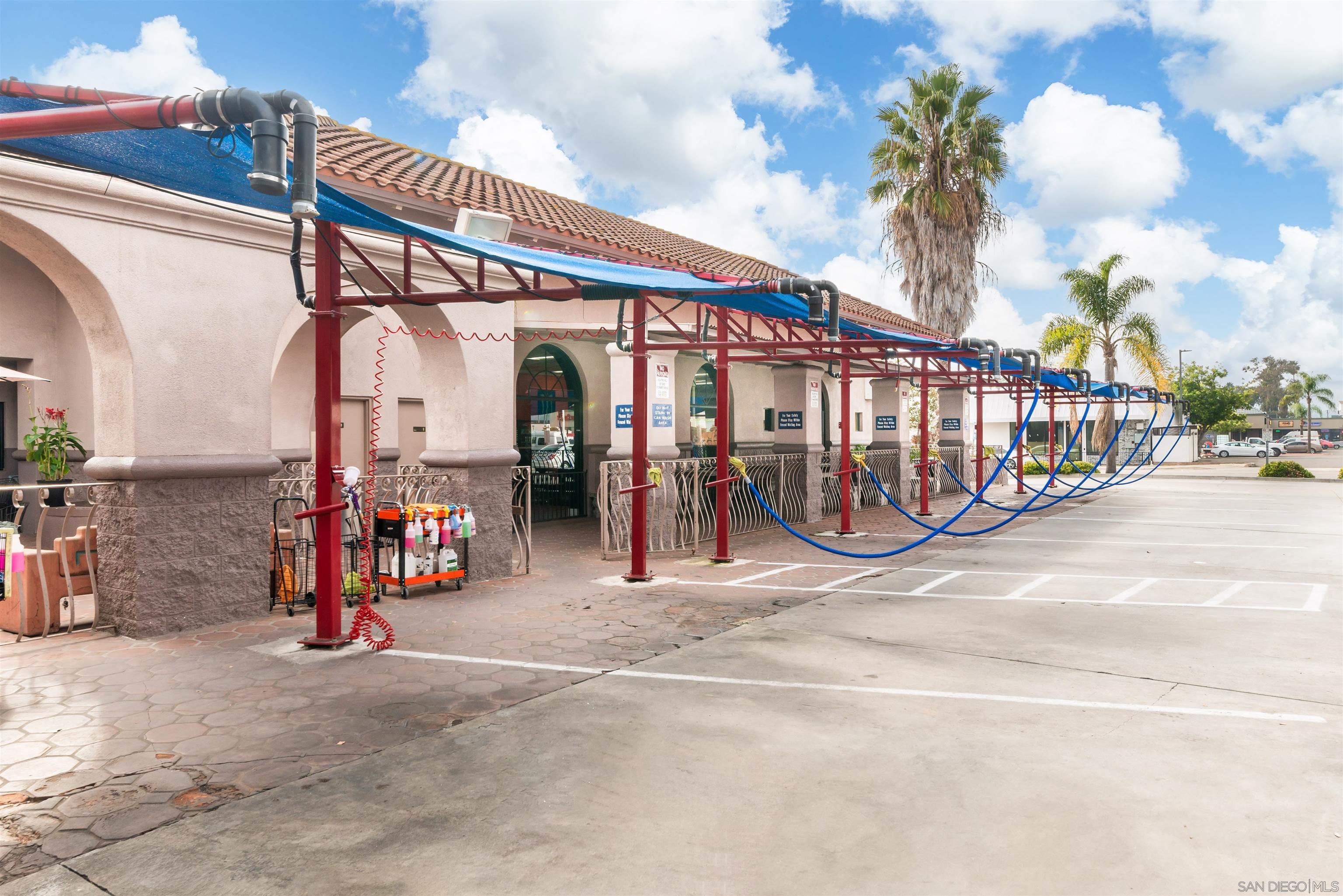 Escondido, California 92025, United States, ,Commercial,Active,66565