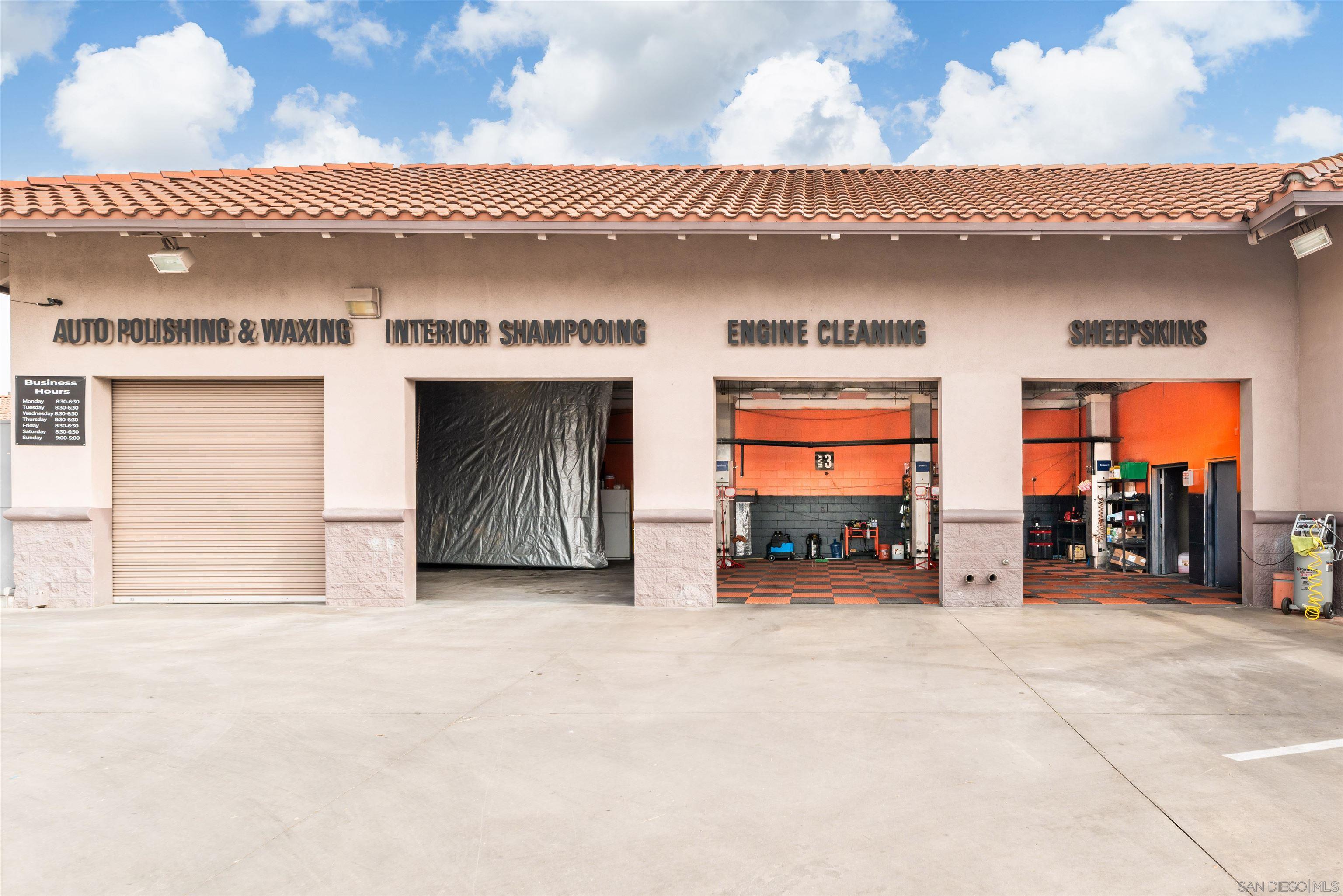 Escondido, California 92025, United States, ,Commercial,Active,66565