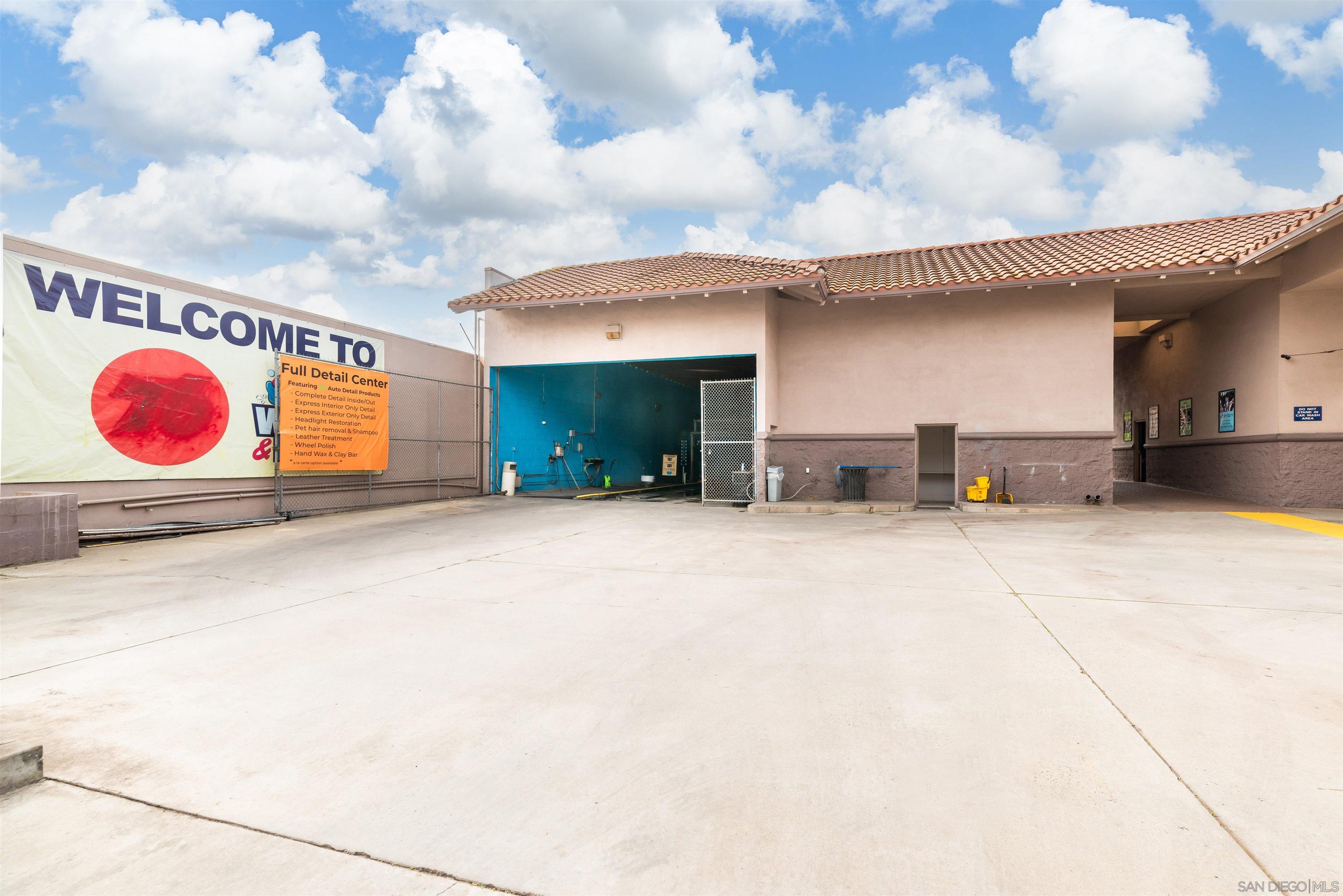 Escondido, California 92025, United States, ,Commercial,Active,66565