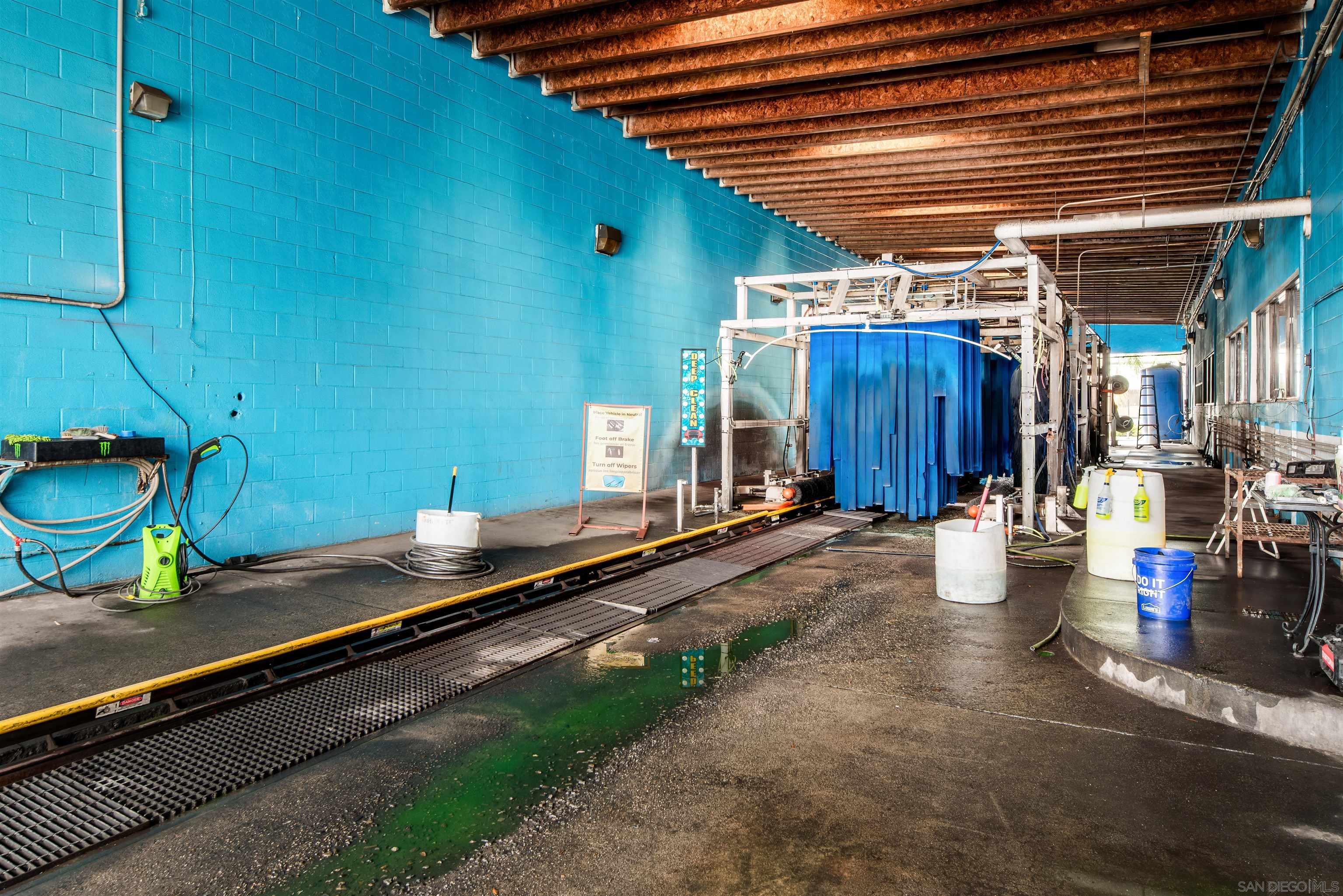 Escondido, California 92025, United States, ,Commercial,Active,66565