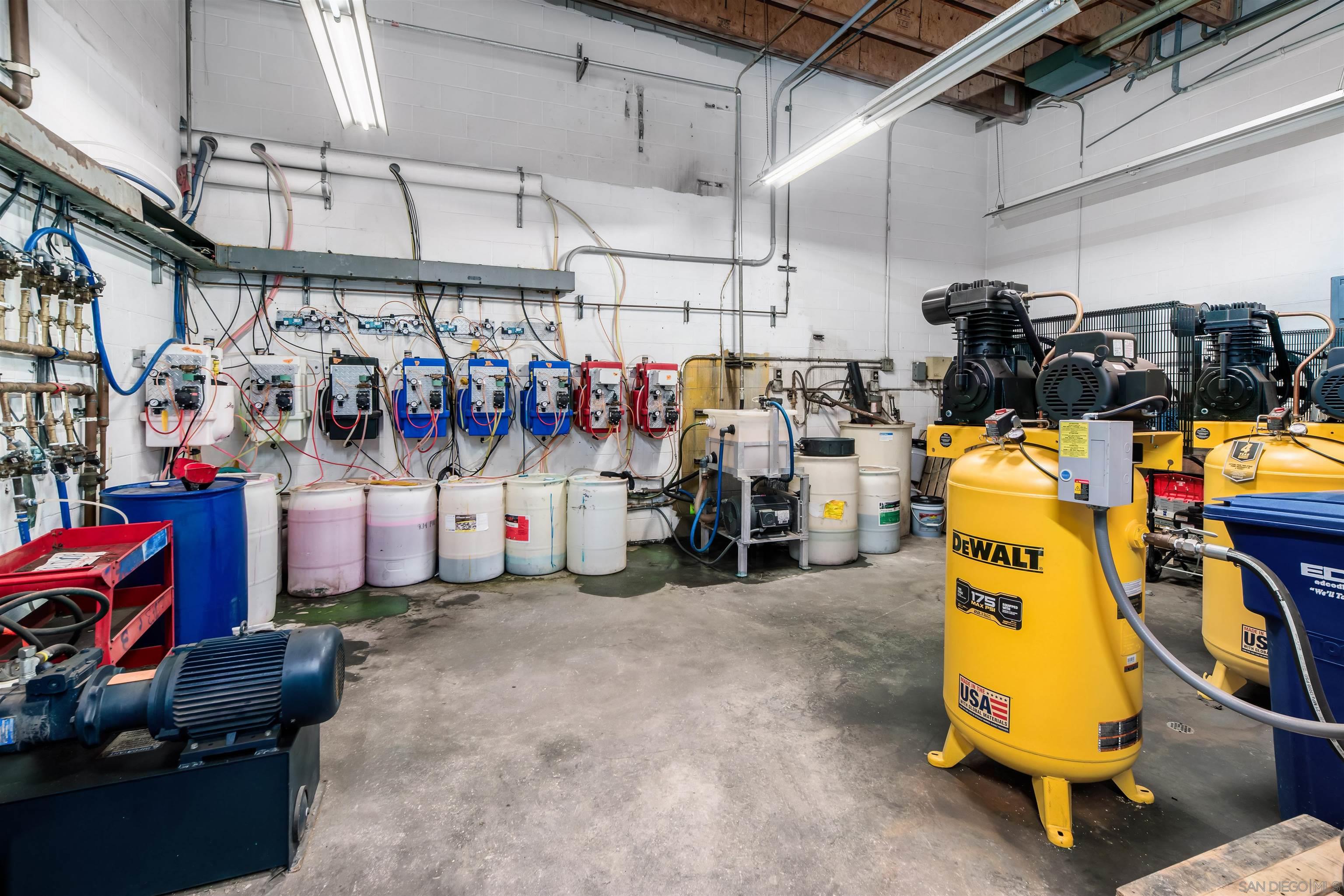 Escondido, California 92025, United States, ,Commercial,Active,66565