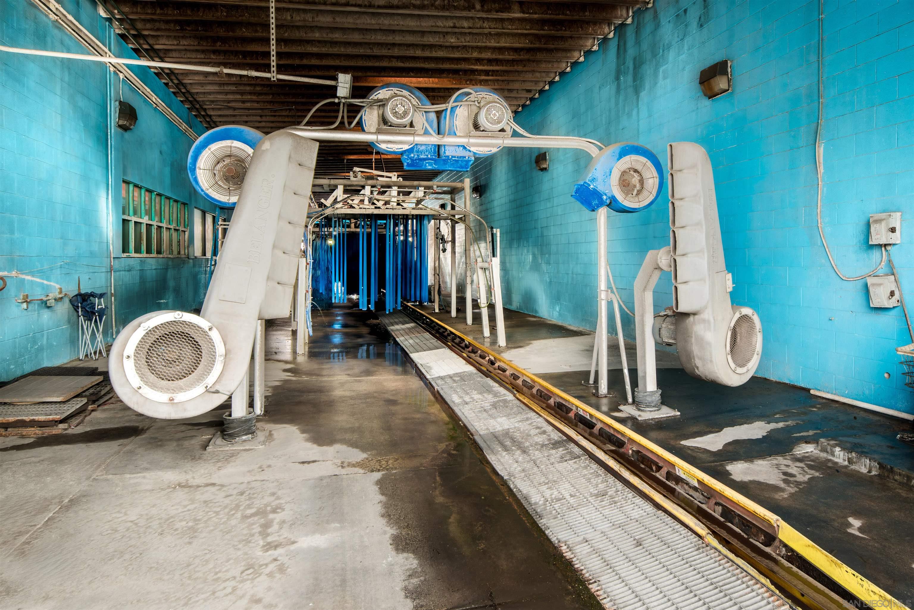 Escondido, California 92025, United States, ,Commercial,Active,66565