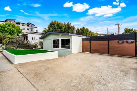 5515-17  Lauretta St San Diego CA 92110