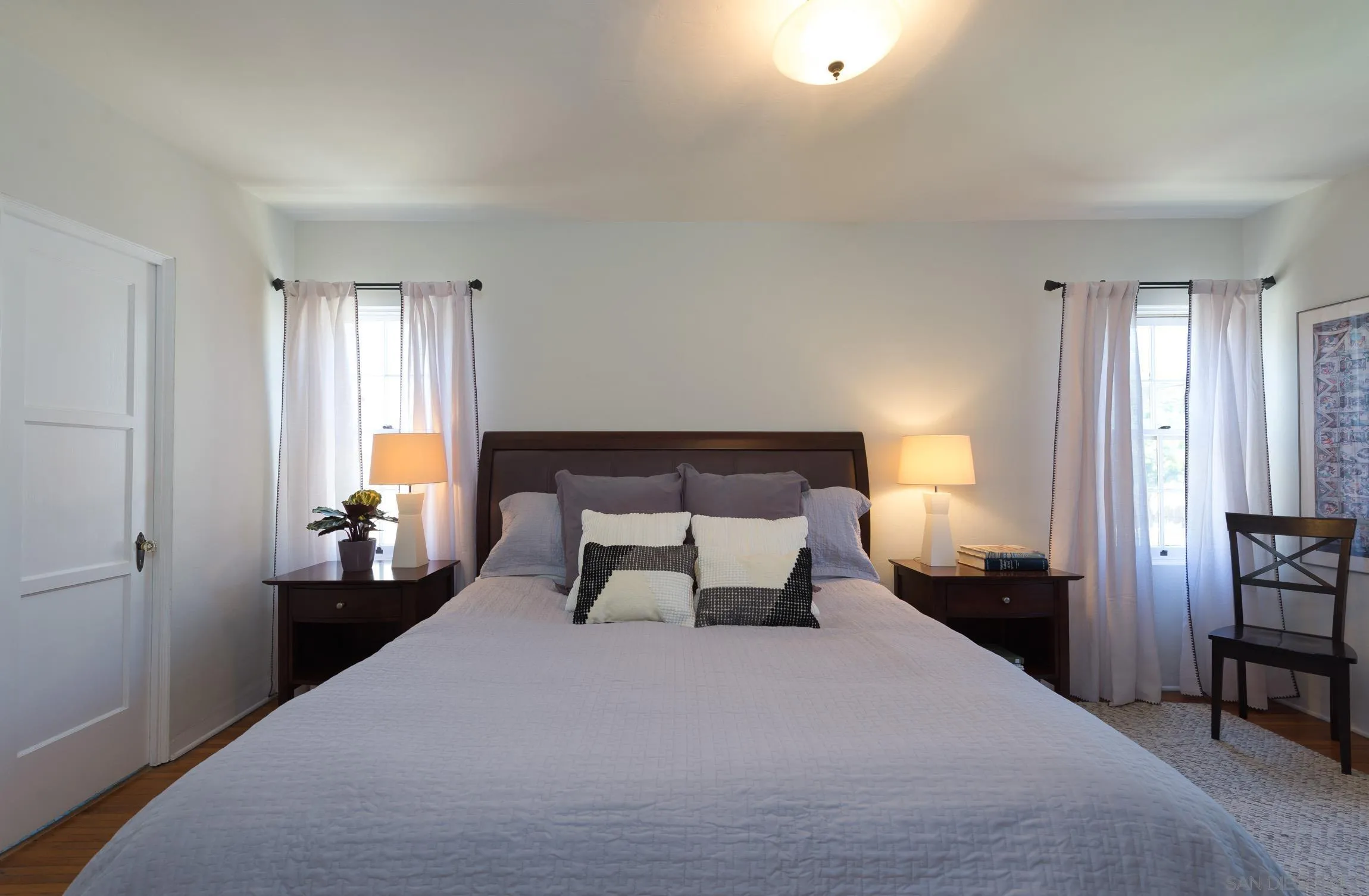 La Jolla, California 92037, United States, 2 Bedrooms Bedrooms, ,1 BathroomBathrooms,Residential,Active,98847