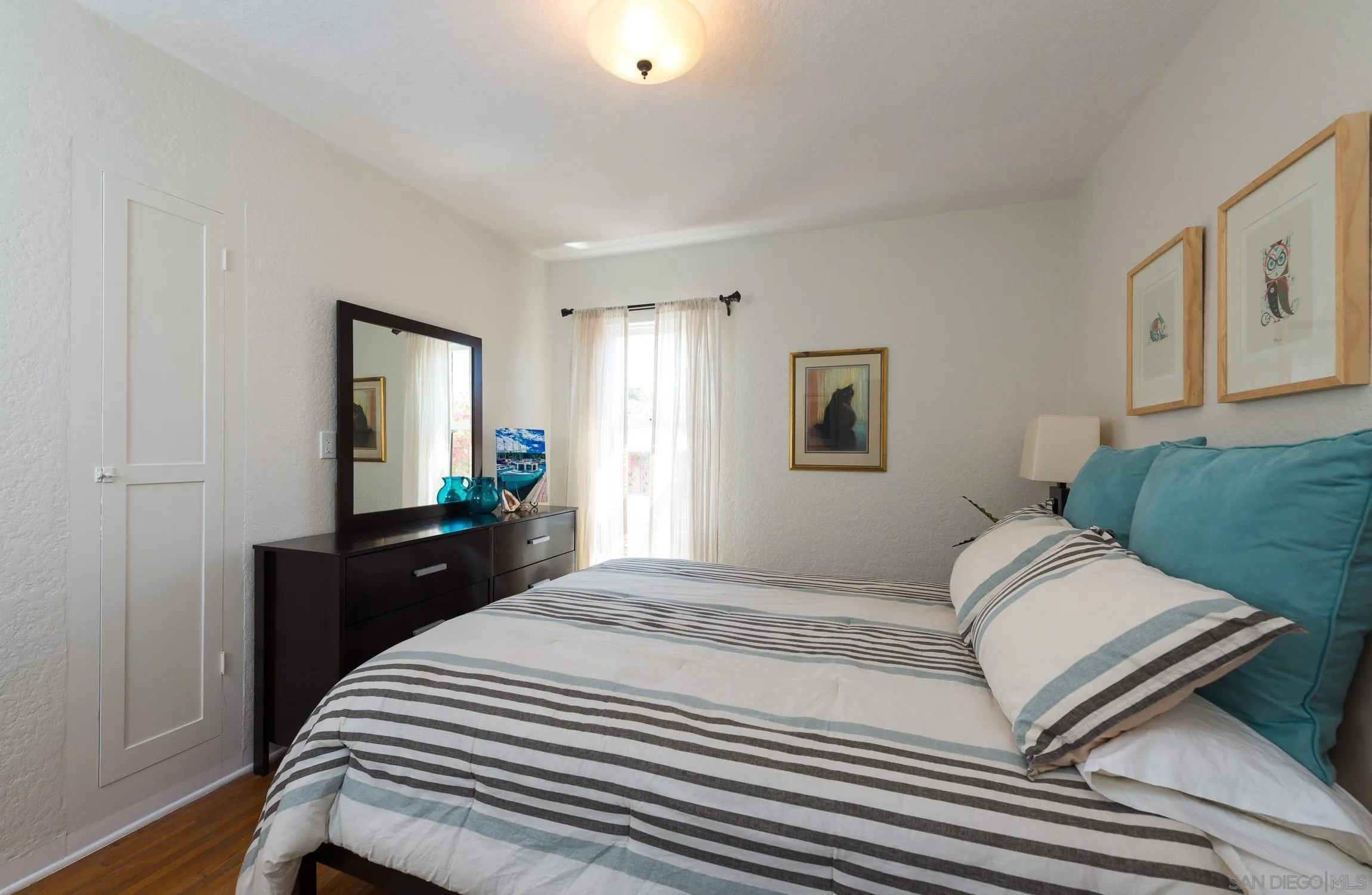 La Jolla, California 92037, United States, 2 Bedrooms Bedrooms, ,1 BathroomBathrooms,Residential,Active,98847