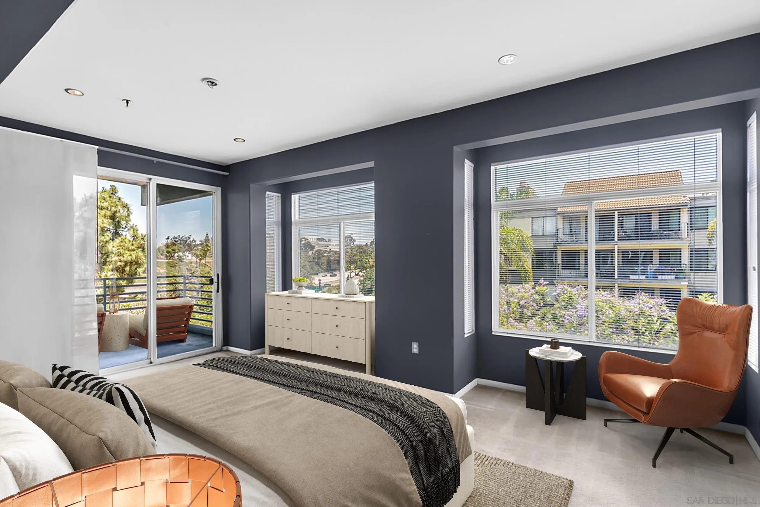 San Diego, California 92101, United States, 1 Bedroom Bedrooms, ,1 BathroomBathrooms,Residential,Pending,41581