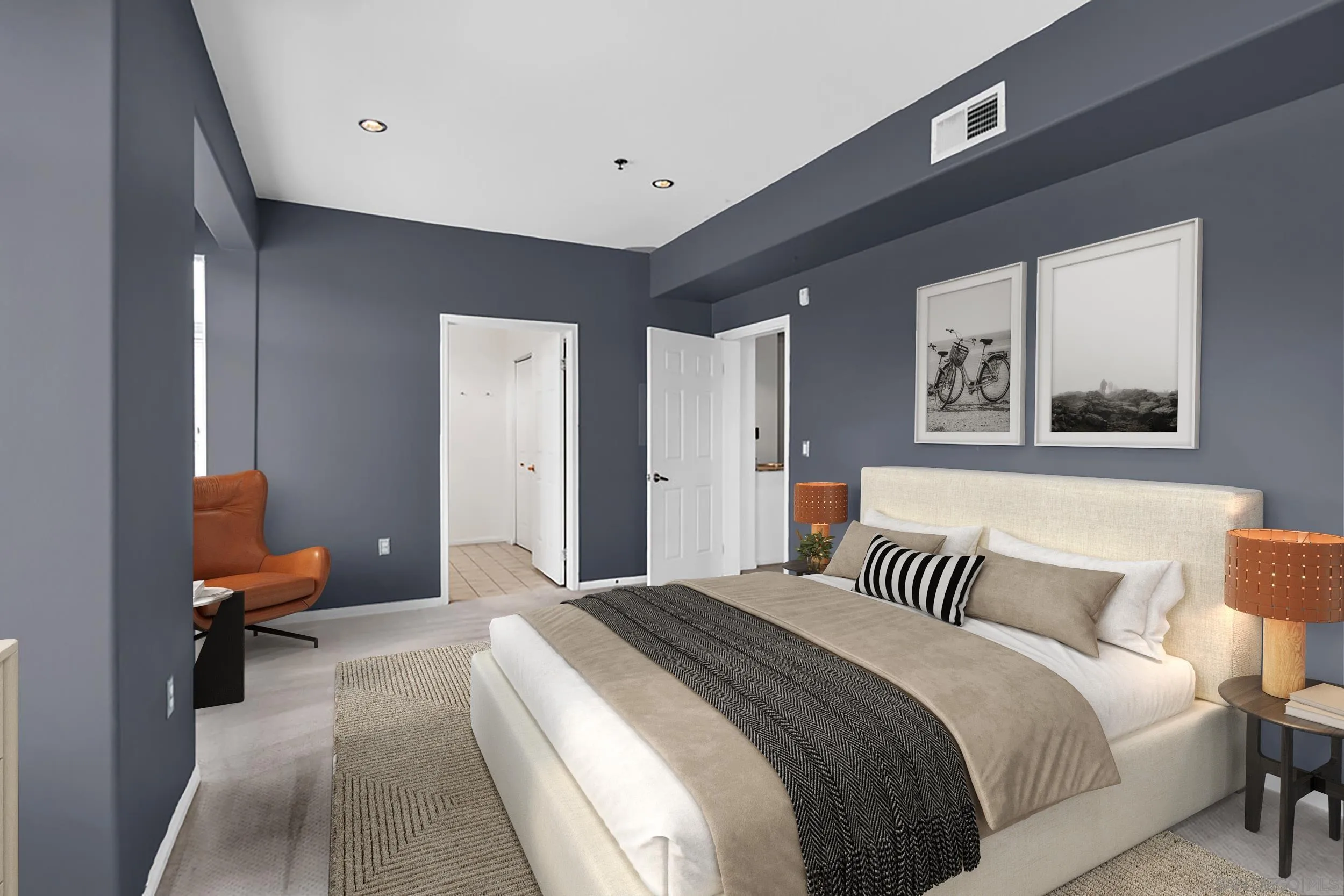 San Diego, California 92101, United States, 1 Bedroom Bedrooms, ,1 BathroomBathrooms,Residential,Pending,41581