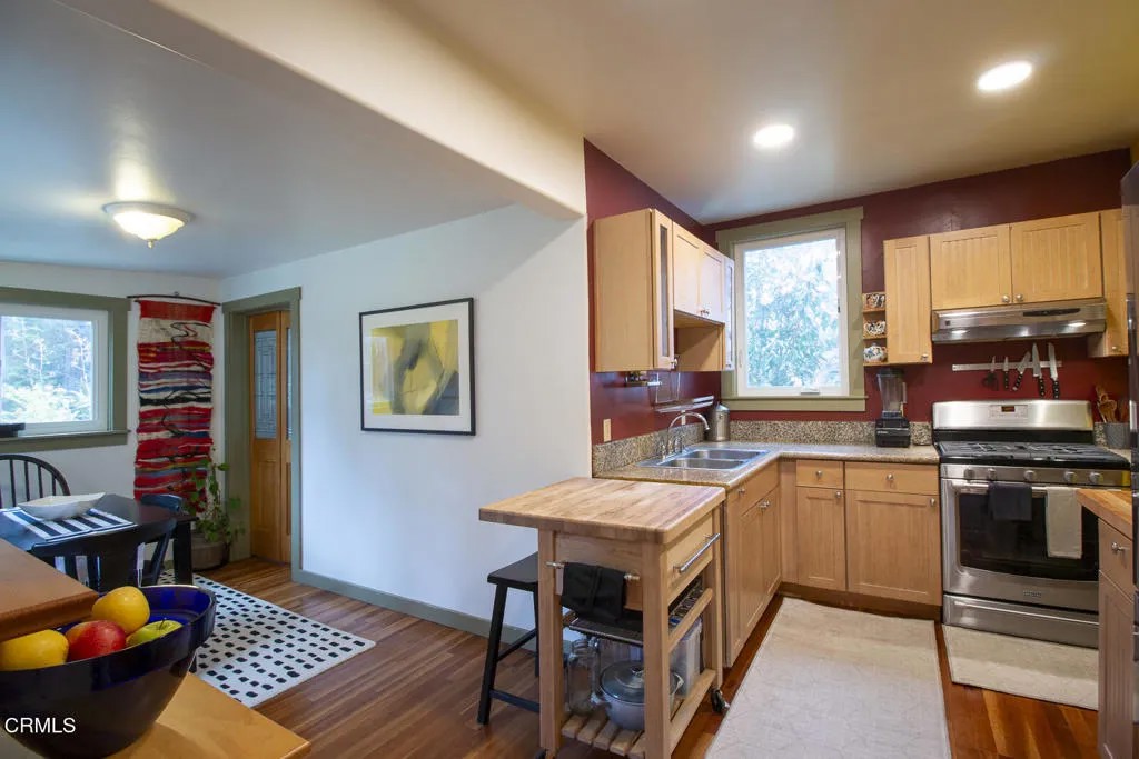 10901 Gurley Lane