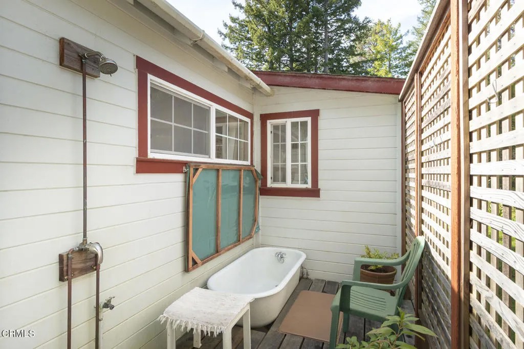 10901 Gurley Lane