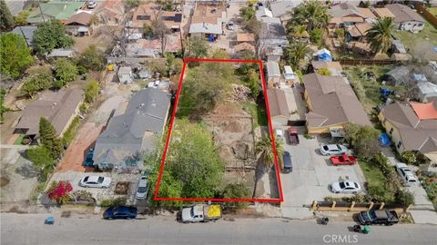 Photo of 3957 S Neece Street, Corona, CA 92879 (MLS # IV25275117)