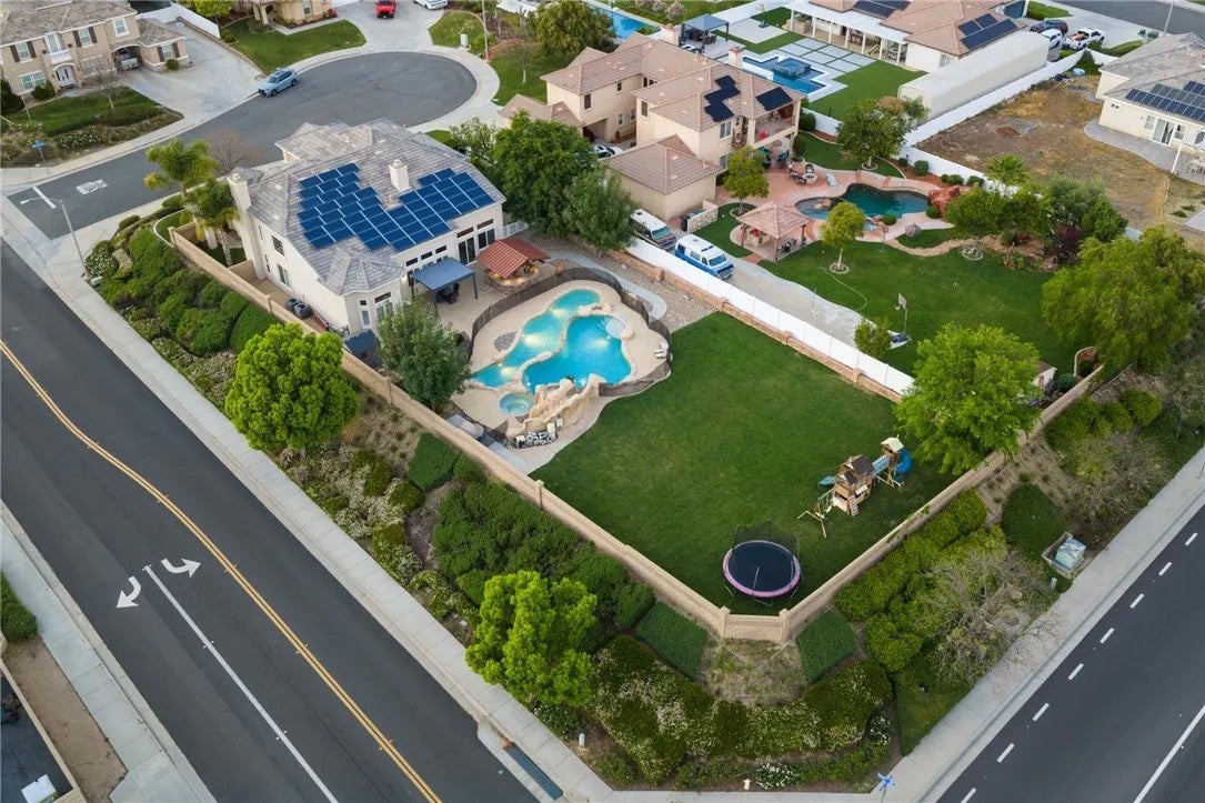 42490 Azure Sky Court