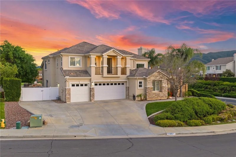 42490 Azure Sky Court