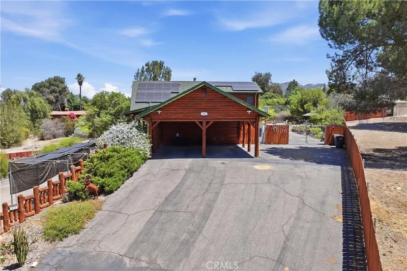 525 Calle Encanto