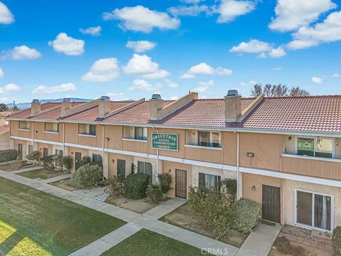 Photo of 16465 Green Tree Blvd, Victorville, CA 92395 (MLS # IV26012523)