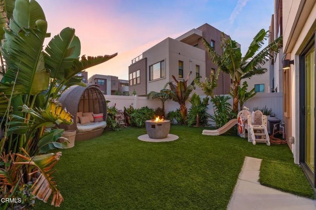 Photo of 1068 Canal Street, Oxnard, CA 93035 (MLS # V1-36203)