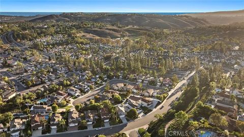 Tiny photo for 10 Serenity Ln, Laguna Niguel, CA 92677 (MLS # OC25250814)