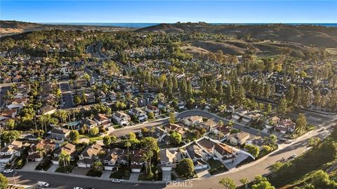 Tiny photo for 10 Serenity Ln, Laguna Niguel, CA 92677 (MLS # OC25250814)