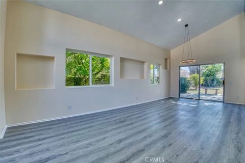 Tiny photo for 43954 Blue Sky Court, Los Angeles, CA 93536 (MLS # SR25246975)