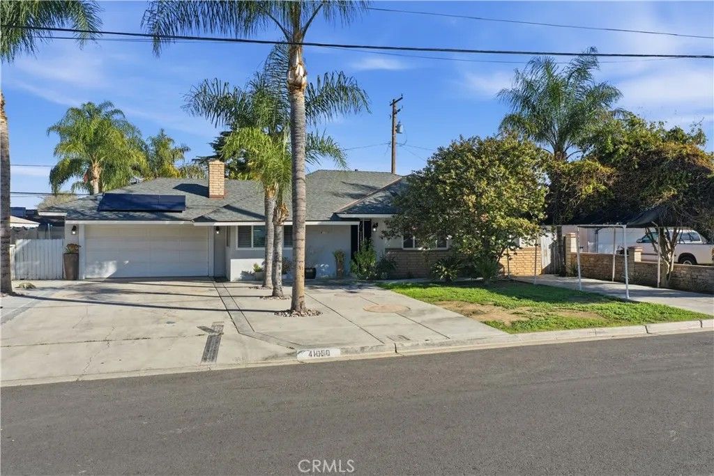 Photo of 41050 Johnston Ave, Hemet, CA 92544 (MLS # SW26042641)