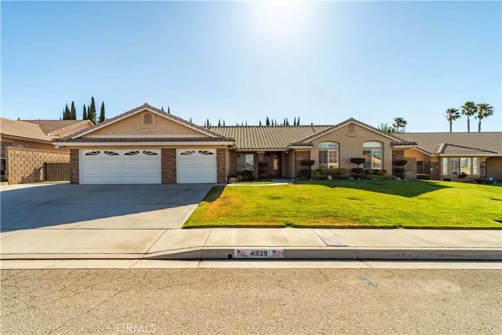 41029 Walrus Way