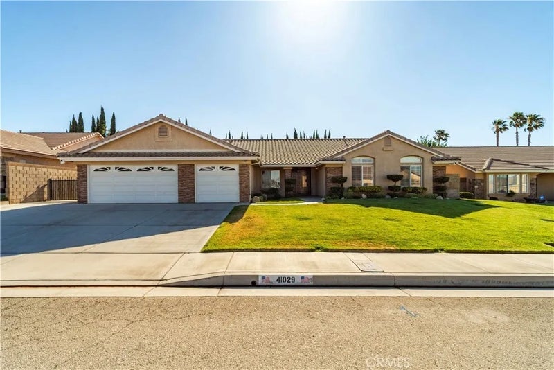 41029 Walrus Way