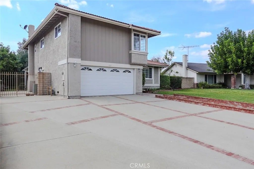 Photo of 937 Bristol Rd, San Dimas, CA 91773 (MLS # CV26053285)