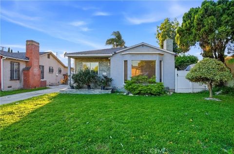 Photo of 307 S Locust Avenue, Compton, CA 90221 (MLS # CV26047600)