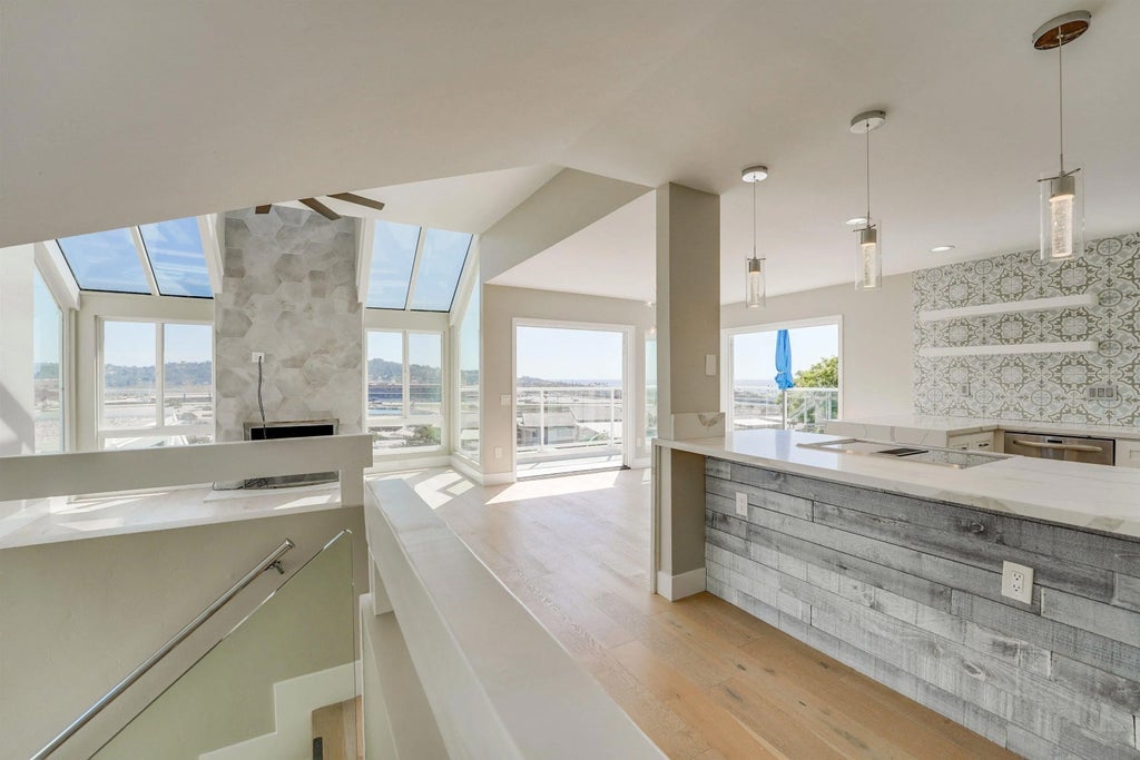 Photo of 311 Shoemaker LN, Solana Beach, CA 92075 (MLS # 260021149)
