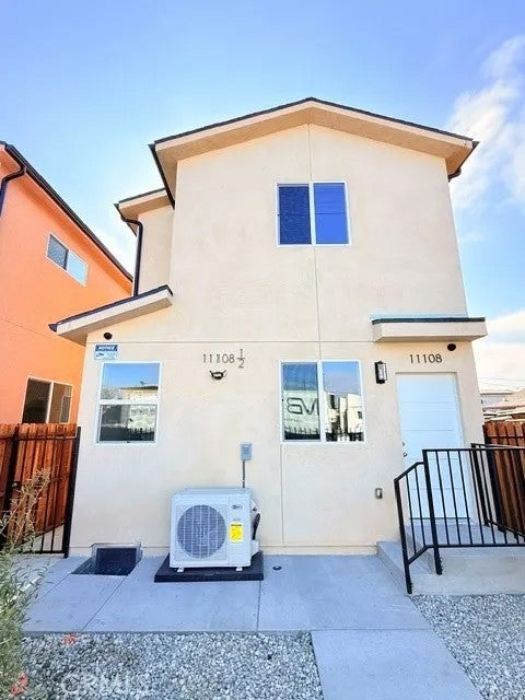 11108 S Avalon